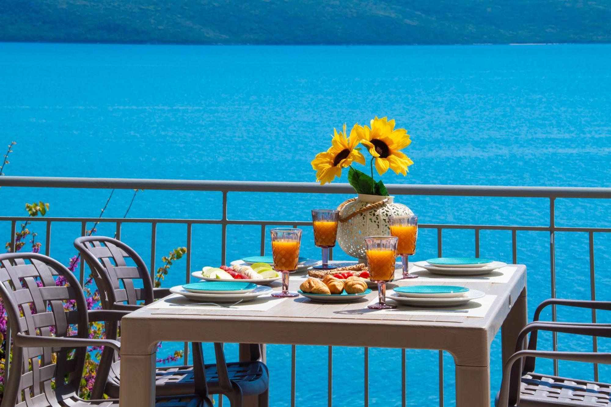 Meteora Suites Nikiana Eksteriør billede